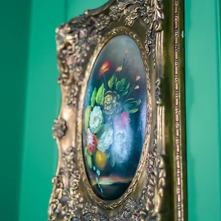 New, Stylish And Spacious *