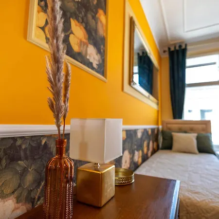 New, Stylish And Spacious Bratislava