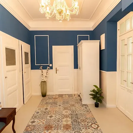 New, Stylish And Spacious * Pressburg