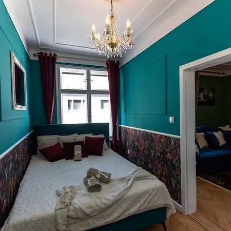 New, Stylish And Spacious *